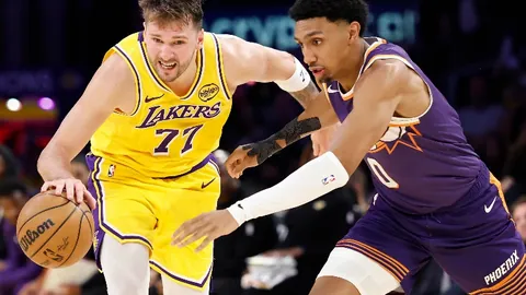 郭艾伦15年篮球生涯持续助力，7赛季场均贡献5助，单场最高助攻17次。